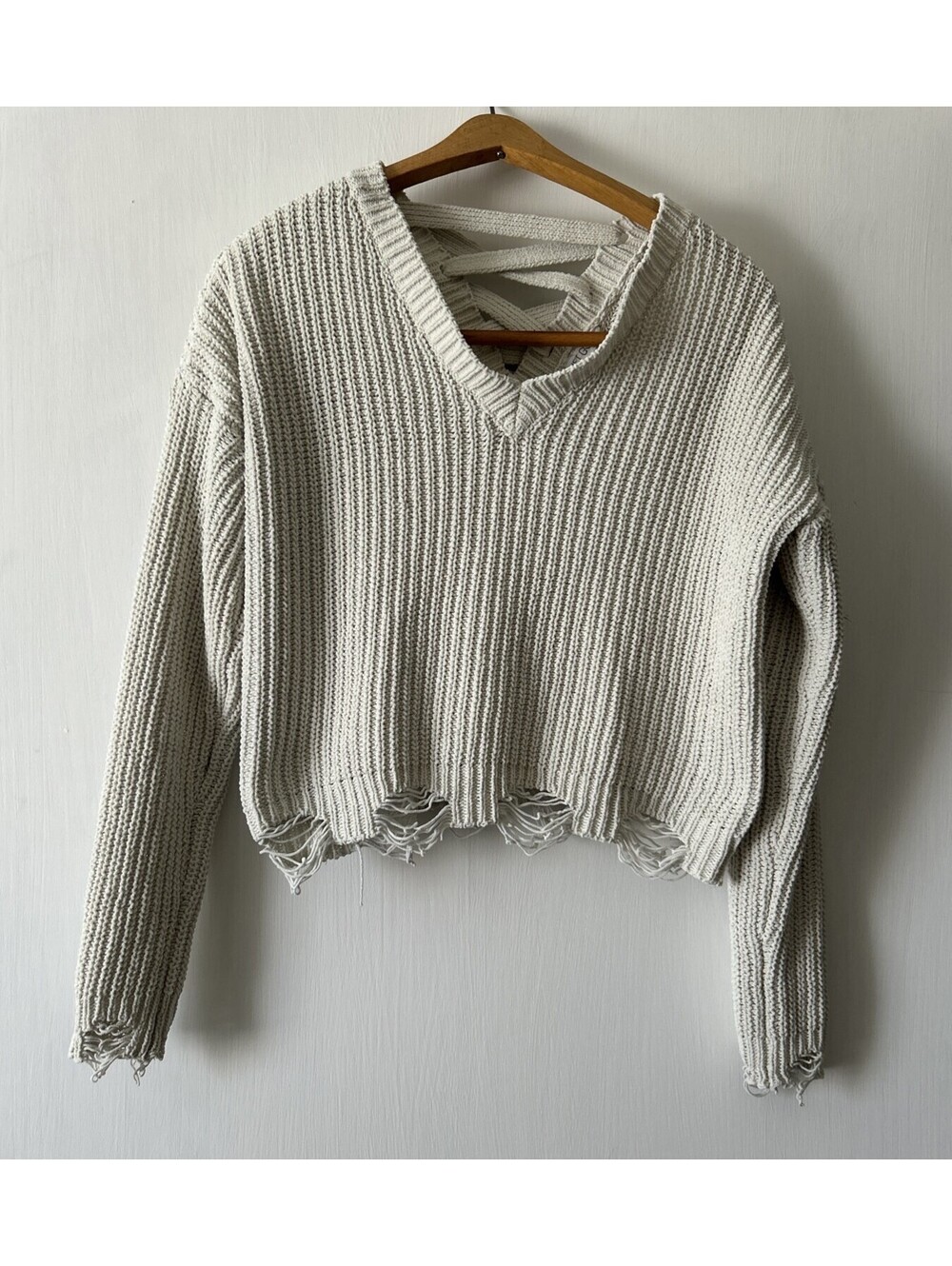 Planet Gold Distressed Chunky Knit V-Neck Junior's Sweater Top S Ivory